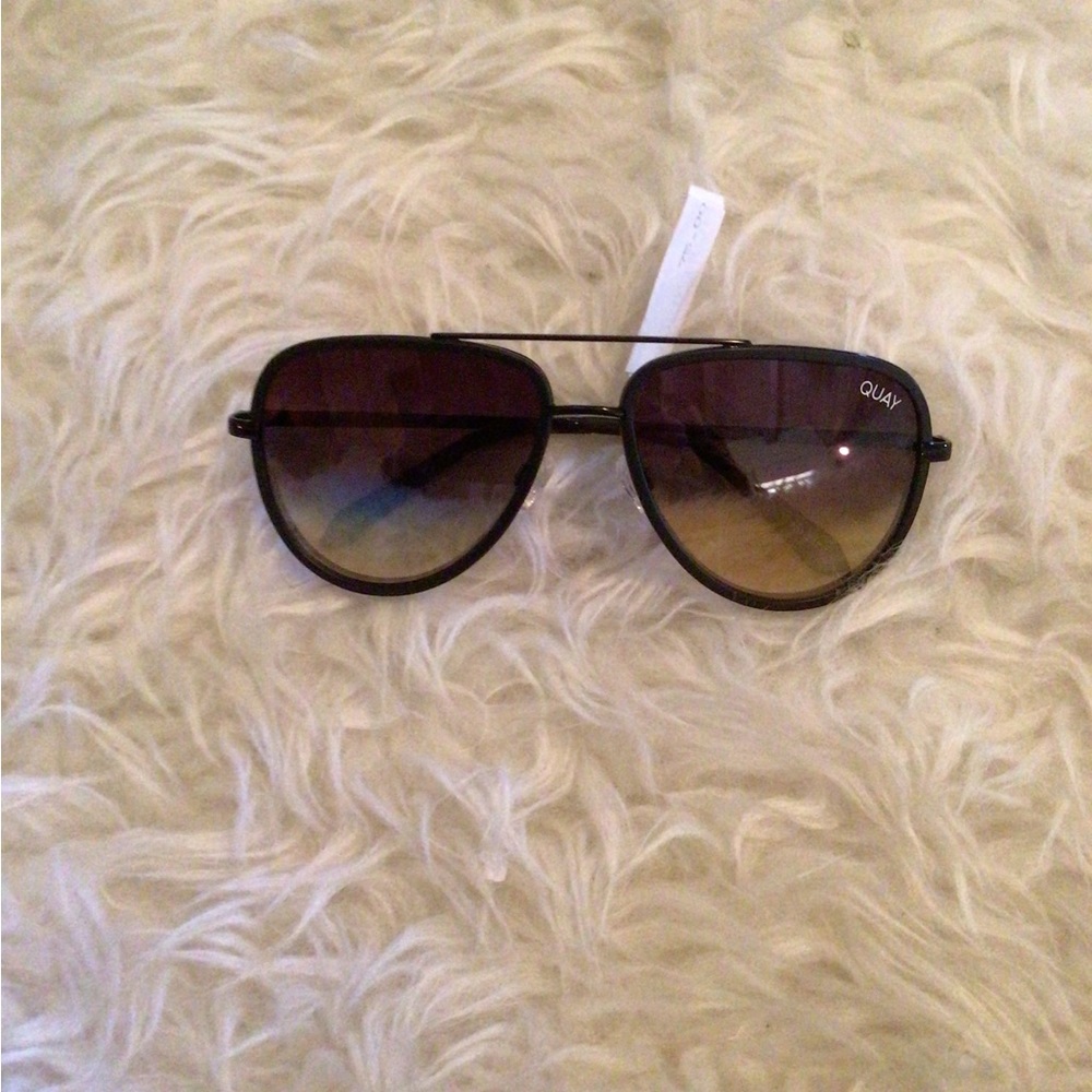 NEW! ❌❌❌❌raRe Quay All in black gold small/ mini - Picture 3 of 7